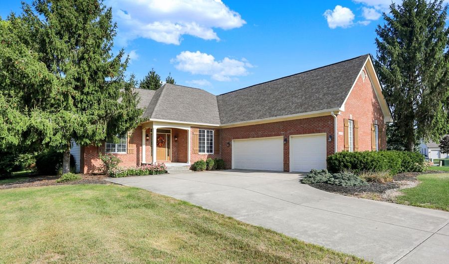 4498 Nottinghill Dr, Avon, IN 46123 - 3 Beds, 3 Bath