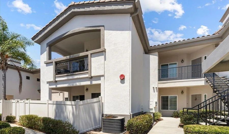 2715 Lake Pointe Dr 116, Spring Valley, CA 91977 - 2 Beds, 2 Bath