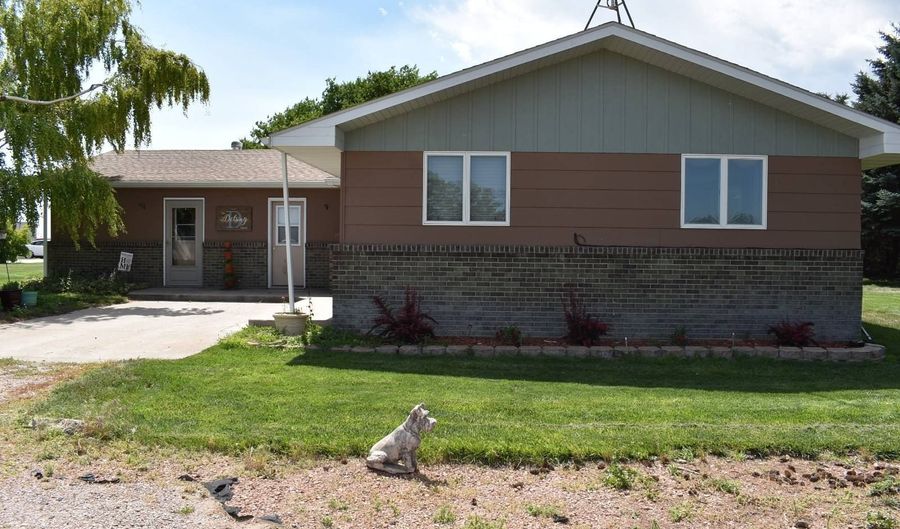 6401 Lincoln Rd, Alliance, NE 69301 - 3 Beds, 2 Bath