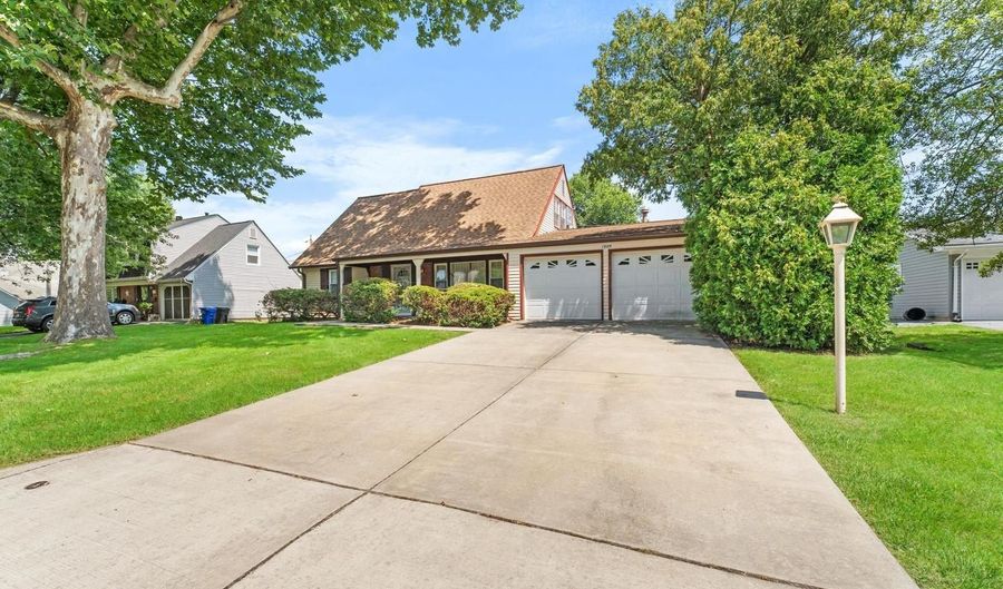 1609 PORTLAND Ln, Bowie, MD 20716 - 4 Beds, 2 Bath