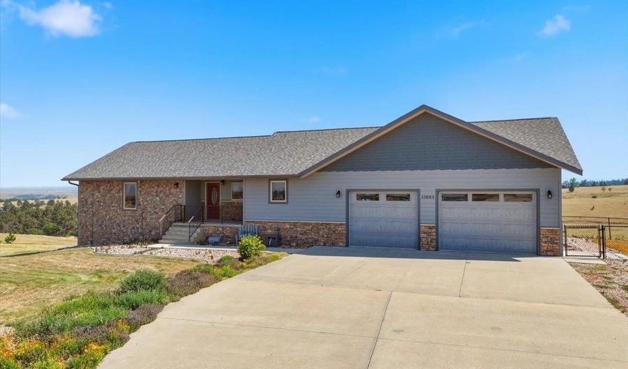 11003 Wagon Box Dr, Belle Fourche, SD 57717 - 4 Beds, 3 Bath