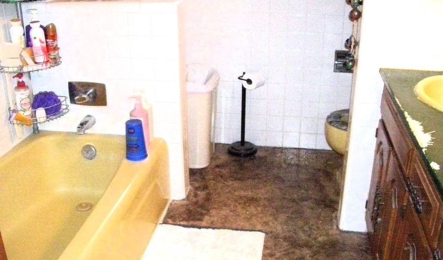 1470 BRIARWOOD St, Ashdown, AR 71822 - 4 Beds, 2 Bath