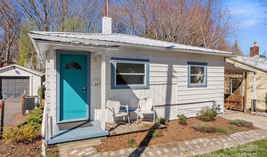 22 Jarrett St, Asheville, NC 28806 - 2 Beds, 2 Bath