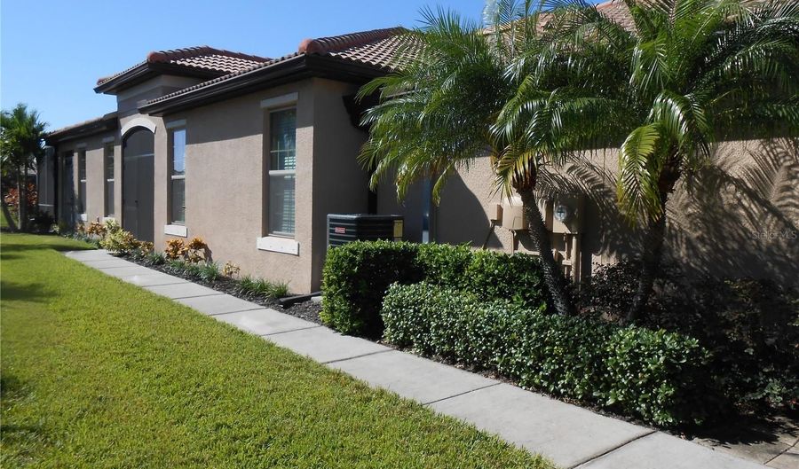 344 MYSTIC FALLS Dr, Apollo Beach, FL 33572 - 2 Beds, 2 Bath