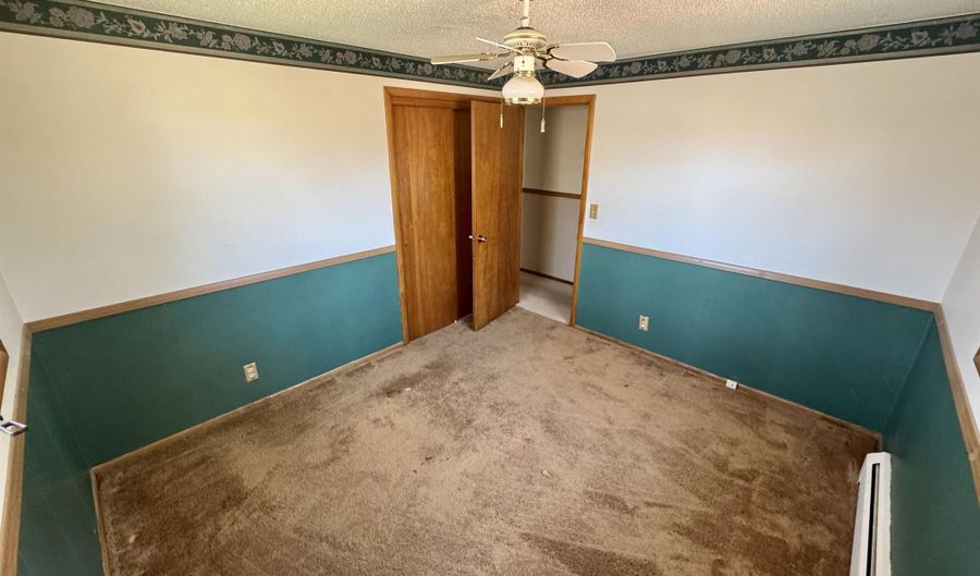 100 N Needles Dr, Brandon, SD 57005 - 4 Beds, 3 Bath