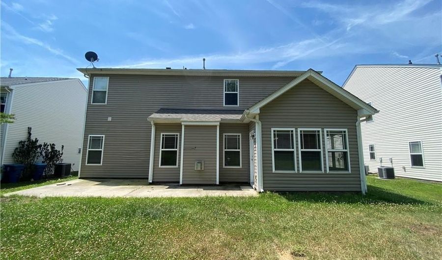 115 N Field Dr, Advance, NC 27006 - 5 Beds, 3 Bath