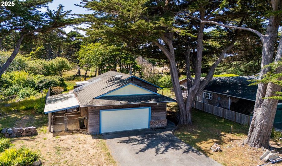 1260 JACKSON Ave, Bandon, OR 97411 - 3 Beds, 2 Bath
