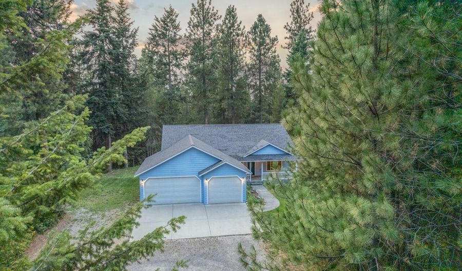 599 Chokecherry Dr, Bonners Ferry, ID 83805 - 3 Beds, 2 Bath