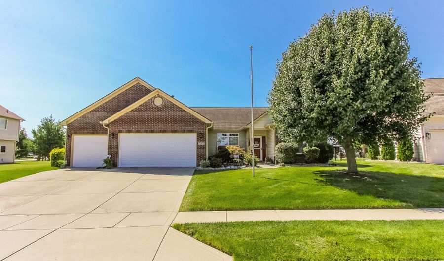 2911 Kaskaskia Way, Indianapolis, IN 46217 - 3 Beds, 2 Bath