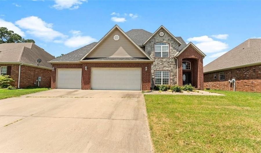 3900 SW Grey Hawk Dr, Bentonville, AR 72713 - 4 Beds, 3 Bath