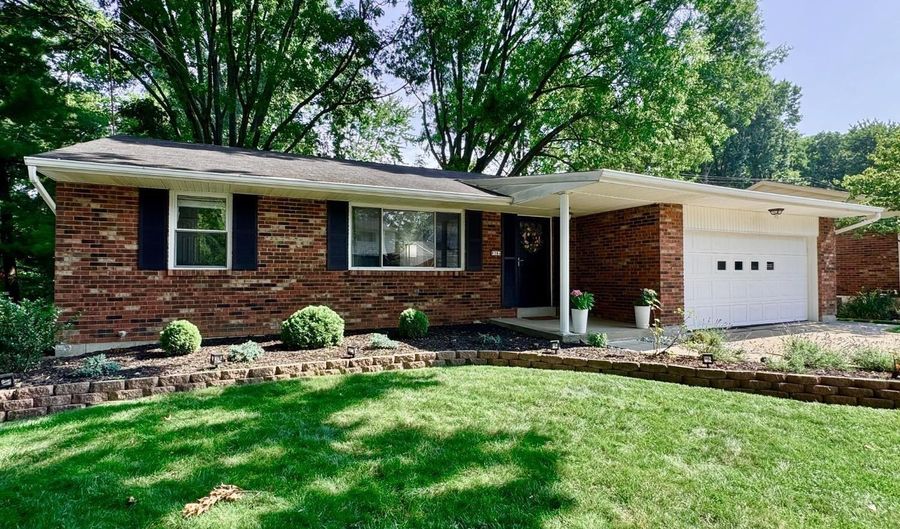 8384 Summitridge Dr, Anderson Twp., OH 45255 - 3 Beds, 2 Bath