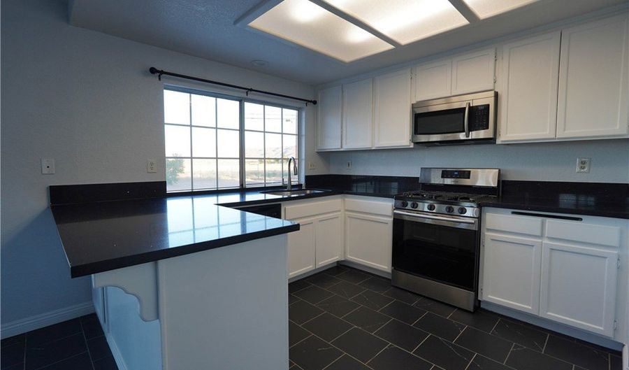 11875 Morning Star Rd, Apple Valley, CA 92308 - 4 Beds, 2 Bath