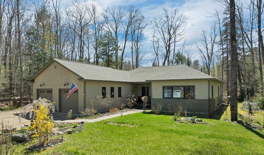 4 Colton Ln, Center Harbor, NH 03226 - 3 Beds, 2 Bath