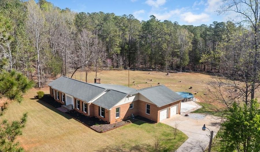 2083 Mt. Carmel Rd, Abbeville, SC 29620 - 3 Beds, 2 Bath