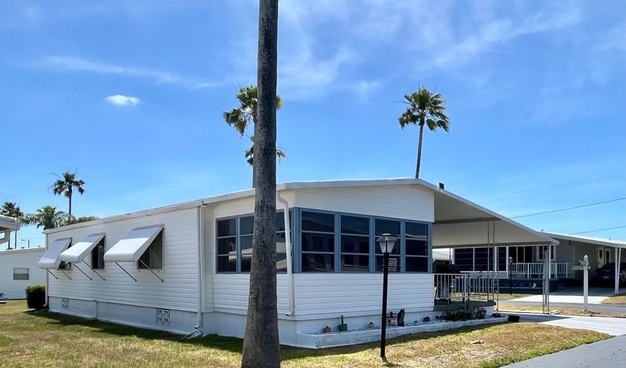 855 S Robert Ave, Avon Park, FL 33825 - 2 Beds, 2 Bath