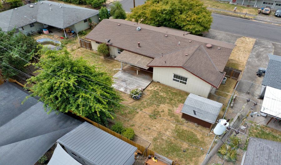 2919 SE OAK St, Albany, OR 97322 - 3 Beds, 2 Bath