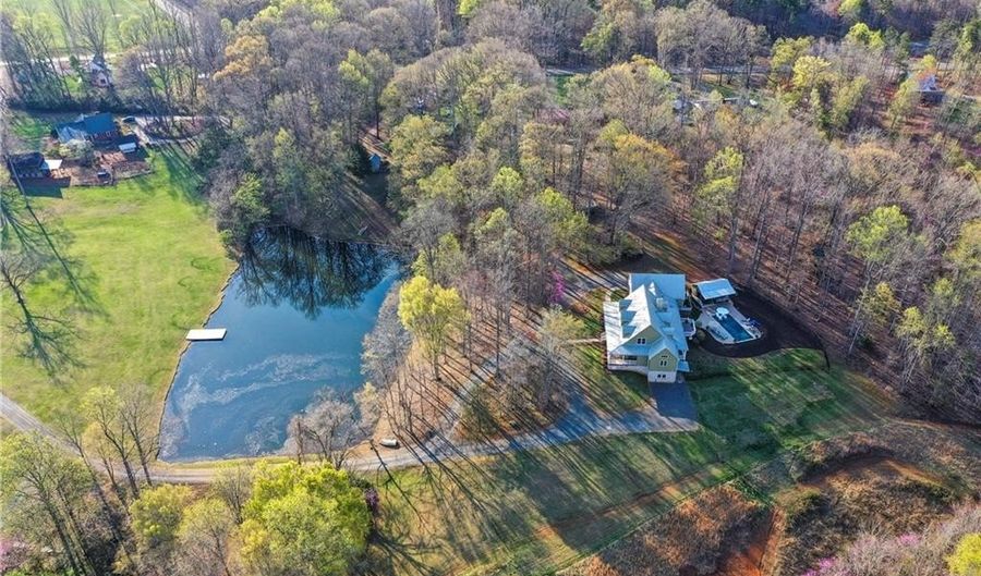 153 Finn Hollow Ln, Advance, NC 27006 - 4 Beds, 6 Bath