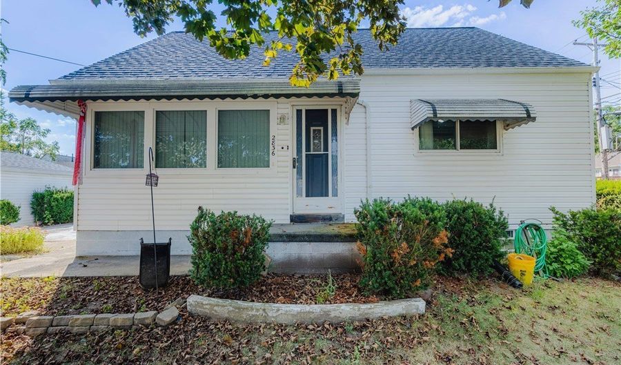 2836 Unclmorse Ave, Akron, OH 44314 - 3 Beds, 2 Bath