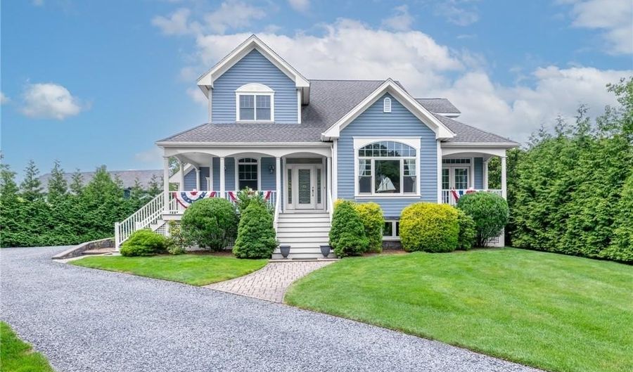 75 Wood St, Bristol, RI 02809 - 4 Beds, 3 Bath