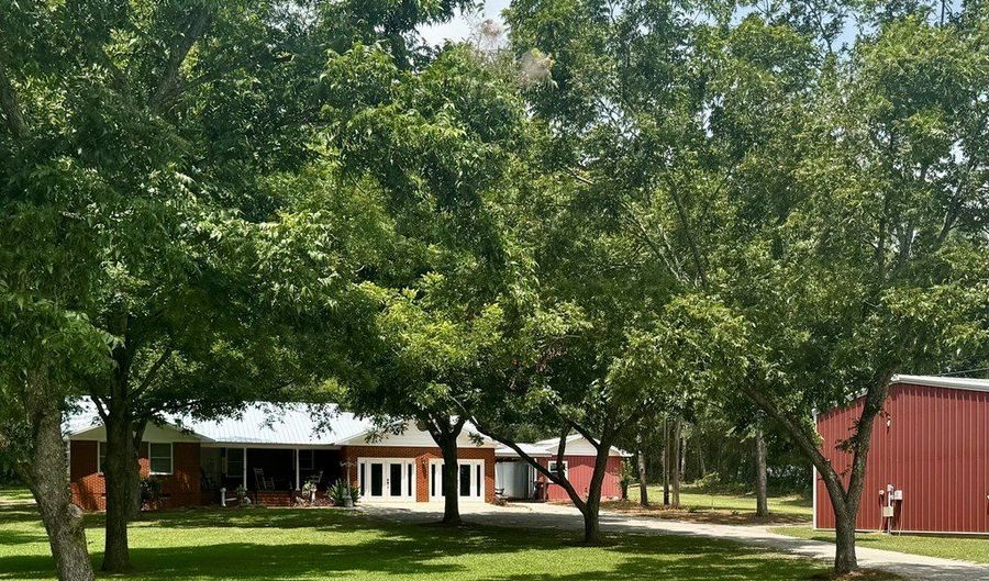 851 Colquitt Hwy, Bainbridge, GA 39817 - 4 Beds, 3 Bath