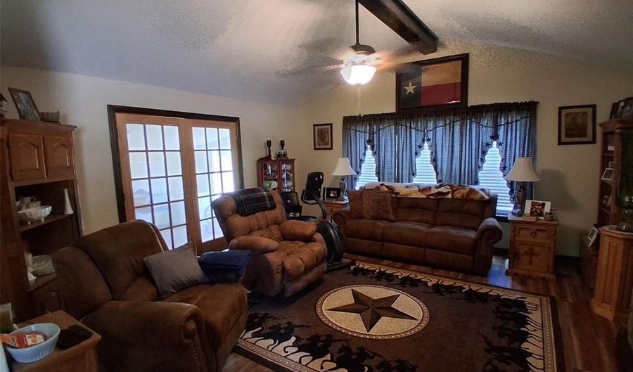 6209 Baker Ln, Alvarado, TX 76009 - 3 Beds, 2 Bath