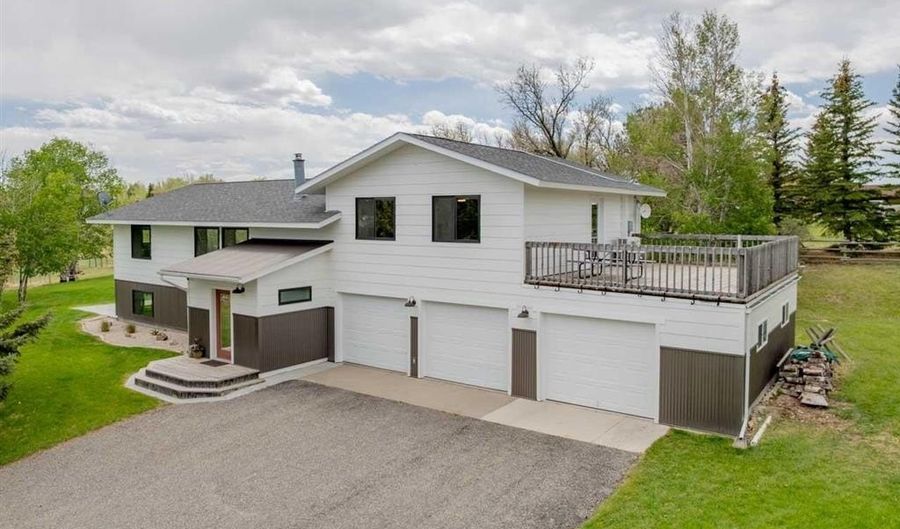 7 Ranchette Ln, Cody, WY 82414 - 4 Beds, 3 Bath