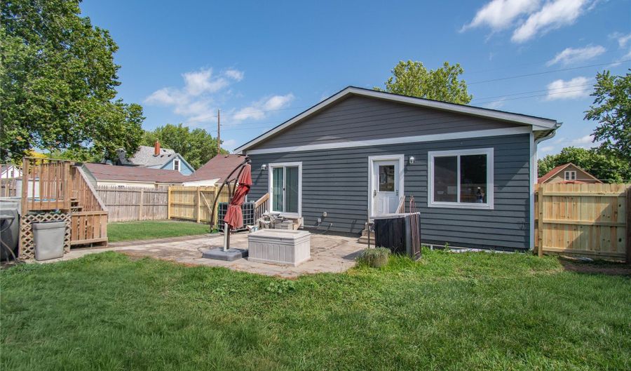 1131 Prairie St, Adel, IA 50003 - 4 Beds, 3 Bath