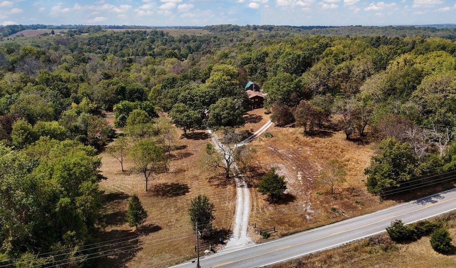 7681 N Farm Road 43, Ash Grove, MO 65604 - 3 Beds, 3 Bath