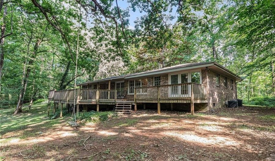 178 Garrison St, Homer, GA 30547 - 3 Beds, 2 Bath
