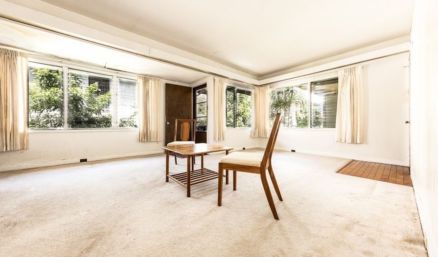 1709 Perry St, Honolulu, HI 96819 - 4 Beds, 2 Bath