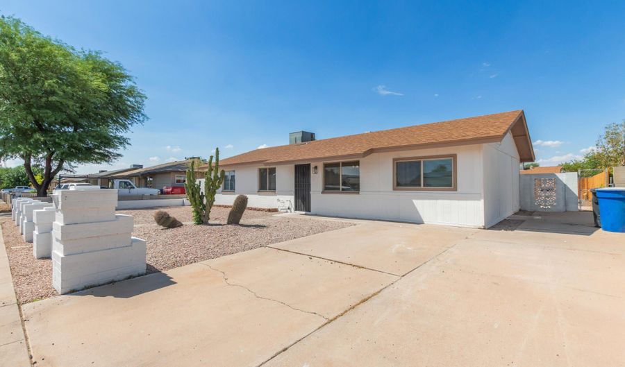 776 E TYSON St, Chandler, AZ 85225 - 3 Beds, 2 Bath