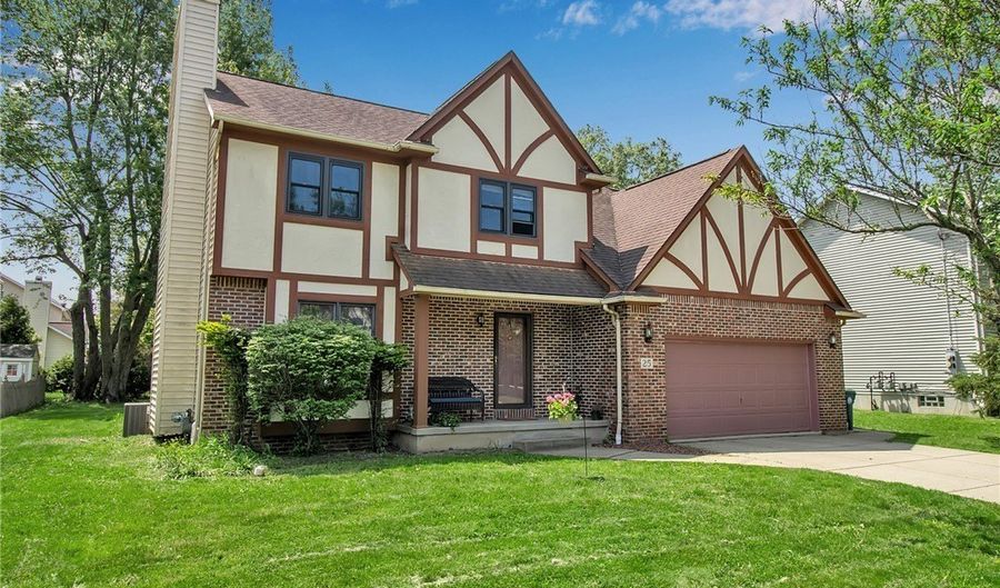 25 Fifth Ave, Amherst, NY 14221 - 4 Beds, 3 Bath