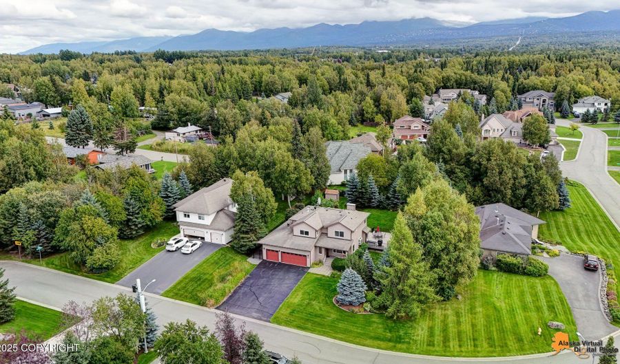 627 Orchid Cir, Anchorage, AK 99515 - 3 Beds, 4 Bath