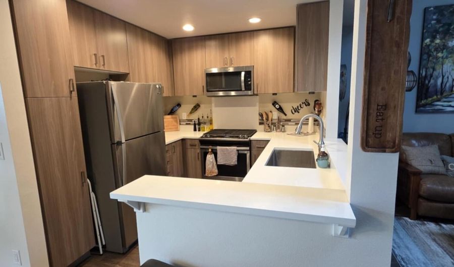 65 S Mountain Ave, Ashland, OR 97520 - 3 Beds, 2 Bath