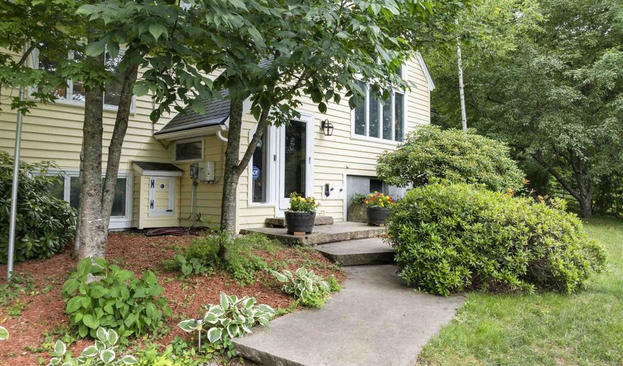 28 Mccoy Ct 4-5, Campton, NH 03223 - 4 Beds, 4 Bath