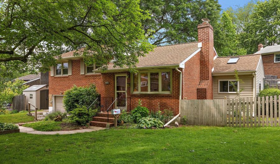 601 RIVERVIEW Rd, Claymont, DE 19703 - 3 Beds, 2 Bath
