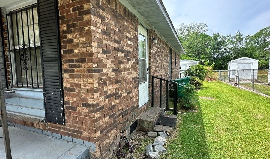 1617 MCARTHUR St, Albany, GA 31701 - 3 Beds, 1 Bath