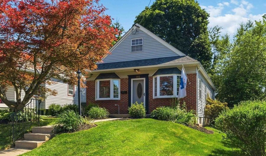 2452 ARLINGTON Ave, Abington, PA 19001 - 3 Beds, 2 Bath
