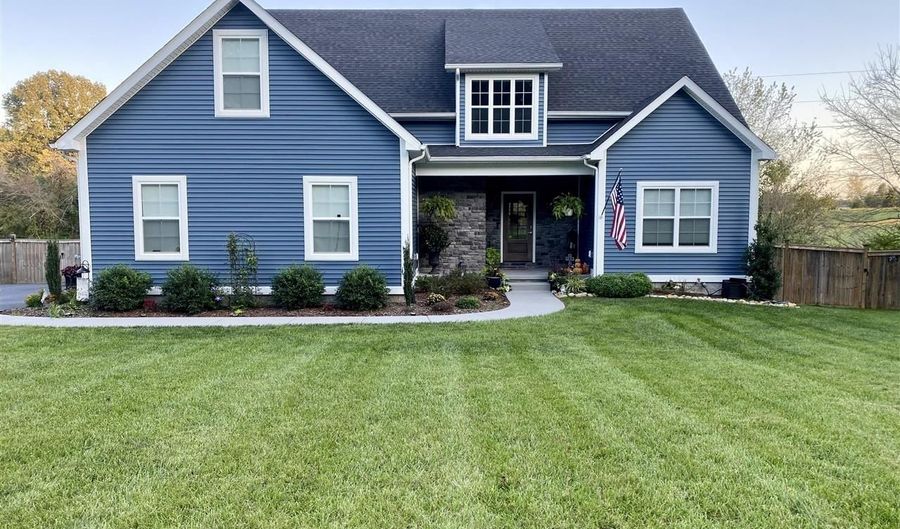 985 W G Talley Rd, Alvaton, KY 42122 - 4 Beds, 2 Bath