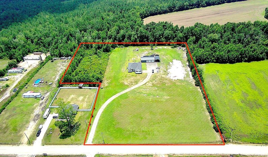 4486 Bethel Rd, Aynor, SC 29511 - 3 Beds, 4 Bath