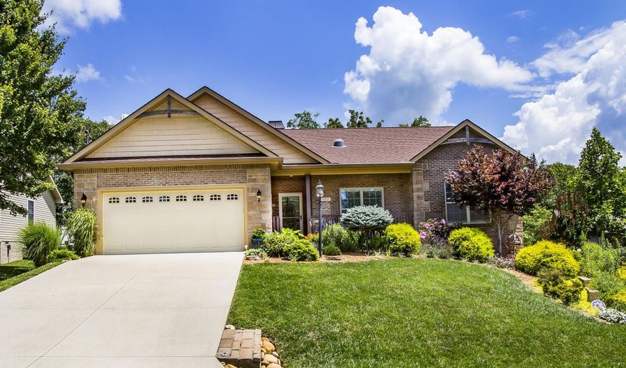 153 Berkshire Loop, Crossville, TN 38558 - 3 Beds, 2 Bath