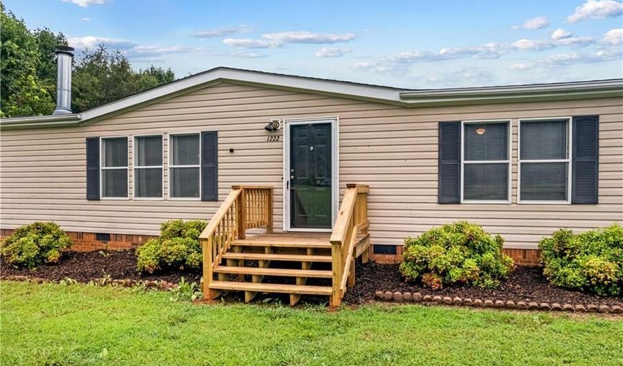 1222 Bryant Mill Rd, Ararat, NC 27007 - 3 Beds, 2 Bath