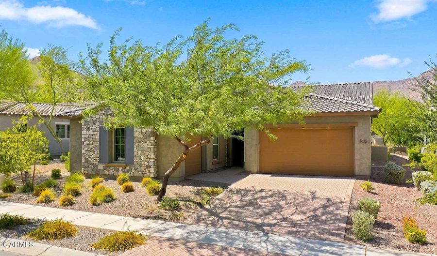 20938 W Pasadena Ave, Buckeye, AZ 85396 - 3 Beds, 4 Bath