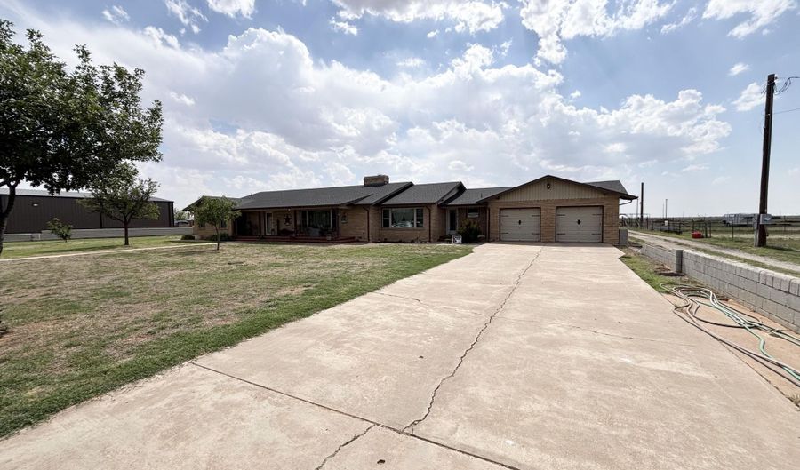 301 Ave N, Abernathy, TX 79311 - 3 Beds, 3 Bath