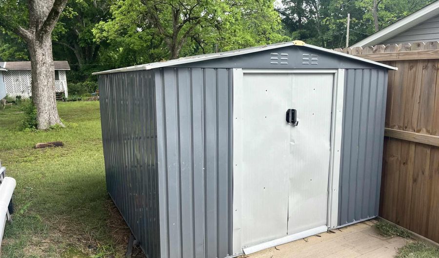 1733 Caddo St, Arkadelphia, AR 71923 - 2 Beds, 2 Bath
