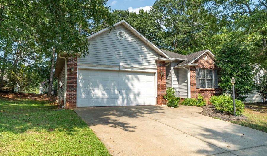 667 Shadow Dance Ln, Boiling Springs, SC 29316 - 3 Beds, 2 Bath
