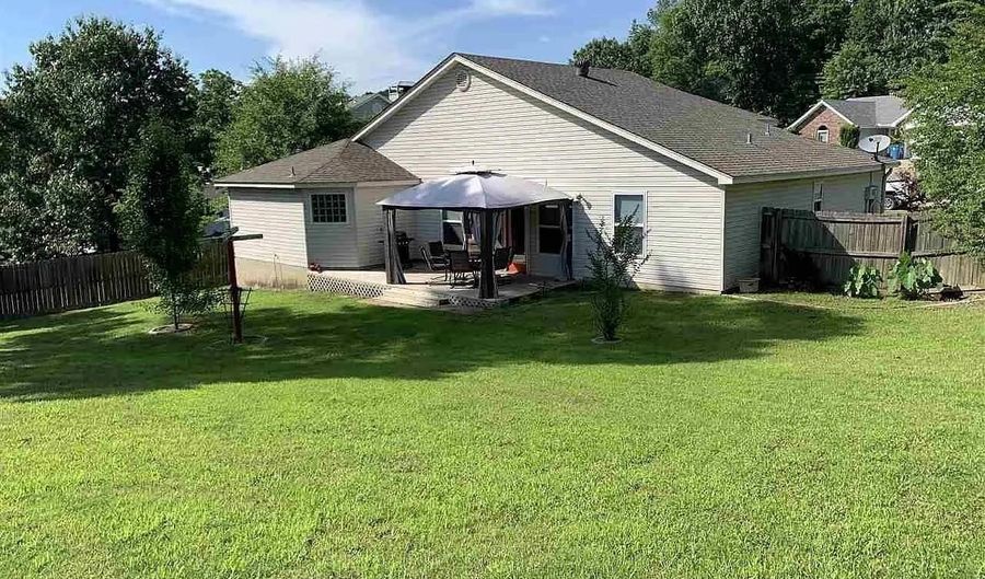 2404 Shaker Rdg, Benton, AR 72015 - 3 Beds, 2 Bath