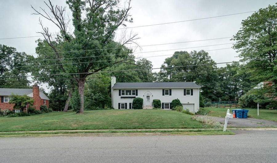 4837 RANDOLPH Dr, Annandale, VA 22003 - 4 Beds, 3 Bath