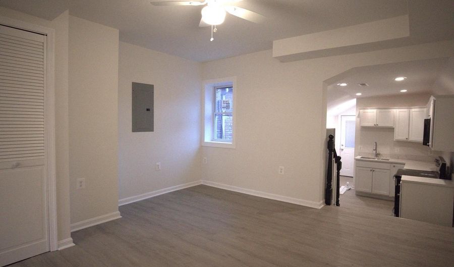 1712 EASTERN Ave, Baltimore, MD 21231 - 1 Beds, 2 Bath