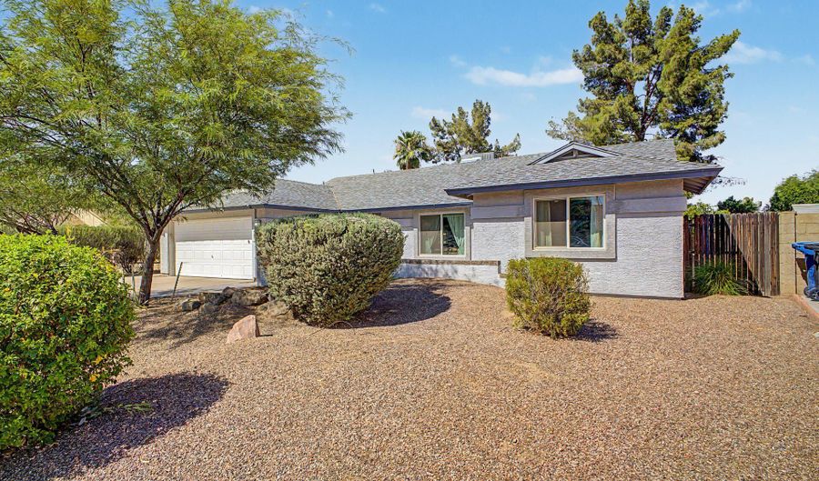 5620 W FRYE Rd, Chandler, AZ 85226 - 3 Beds, 3 Bath